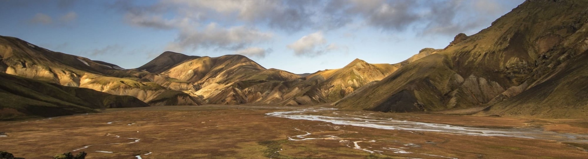 hiking in iceland