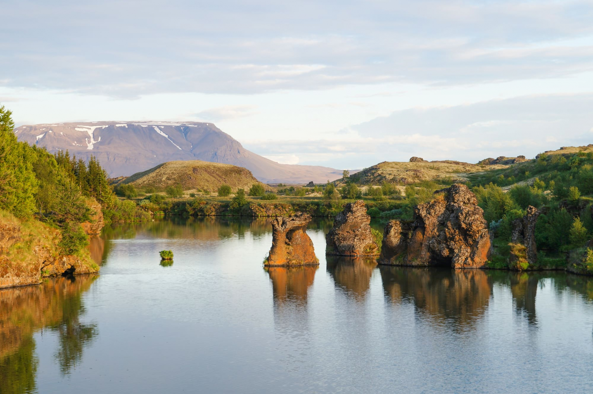 summer-stay-in-myvatn-iceland