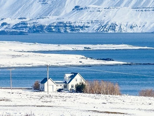 travel agent for iceland