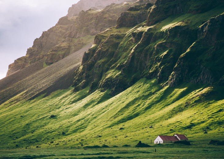luxury-getaway-south-iceland