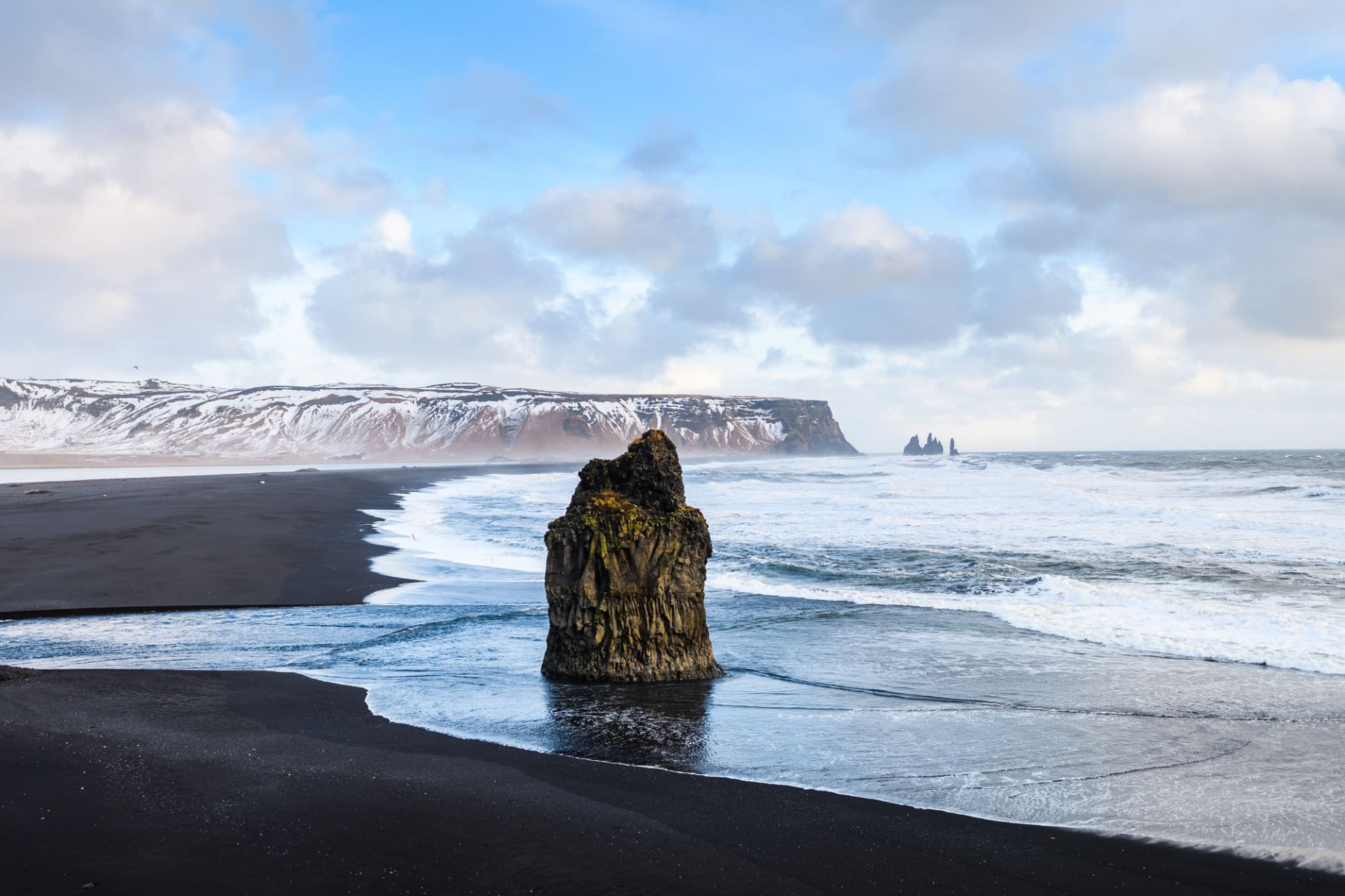 reynisfjara-volcanic-beach